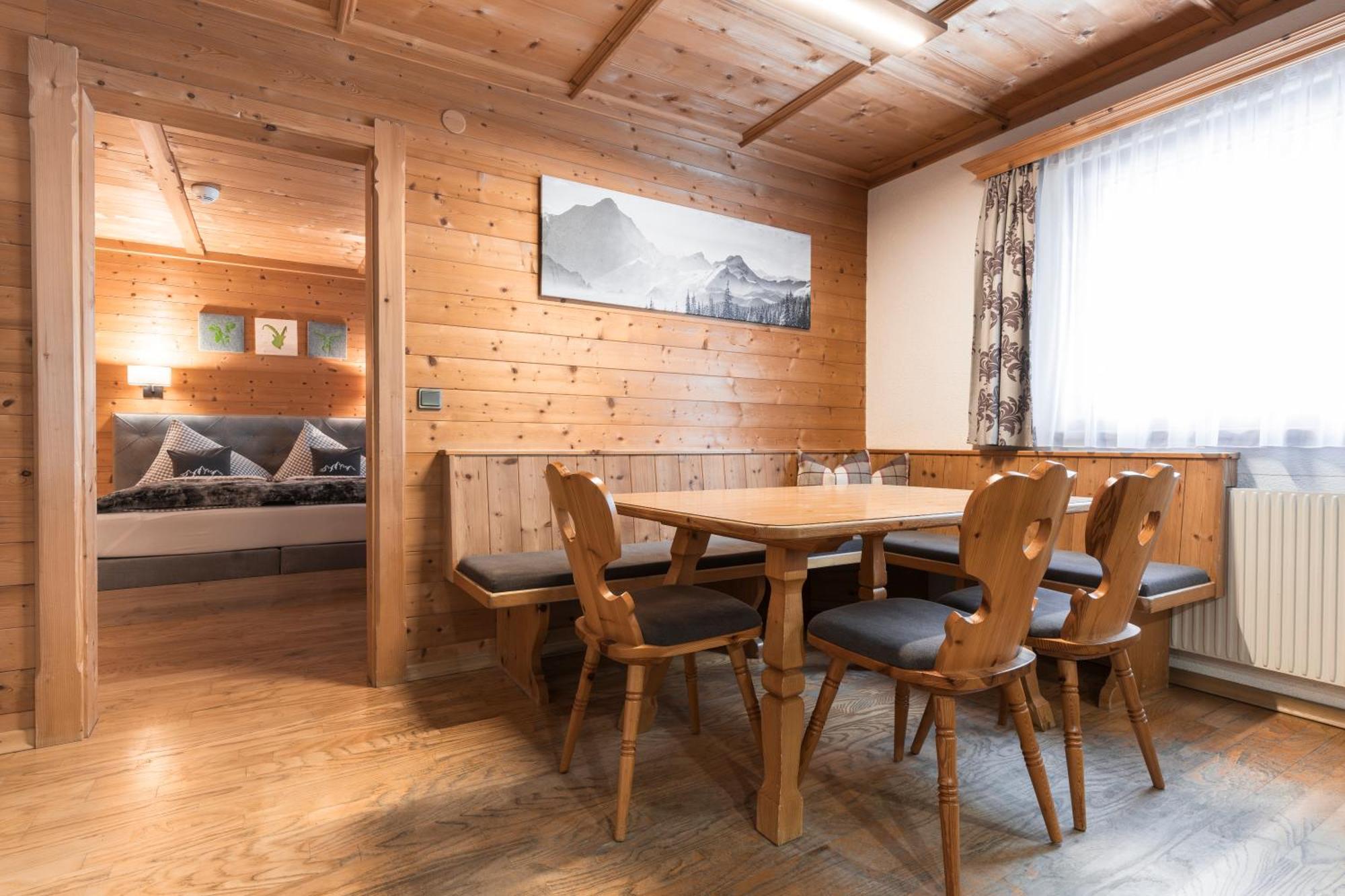 Apart Schneider Ischgl Buitenkant foto