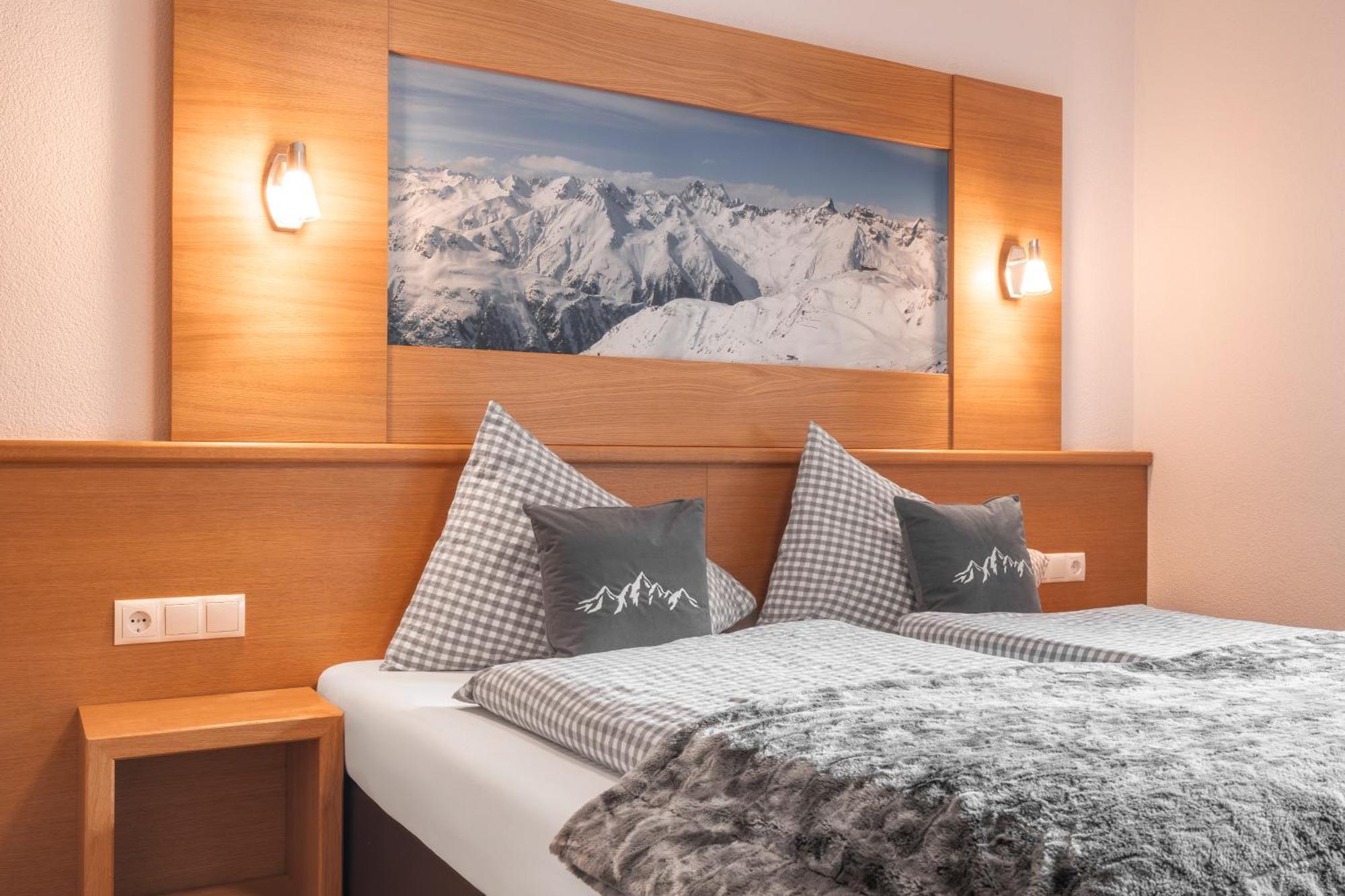 Apart Schneider Ischgl Buitenkant foto